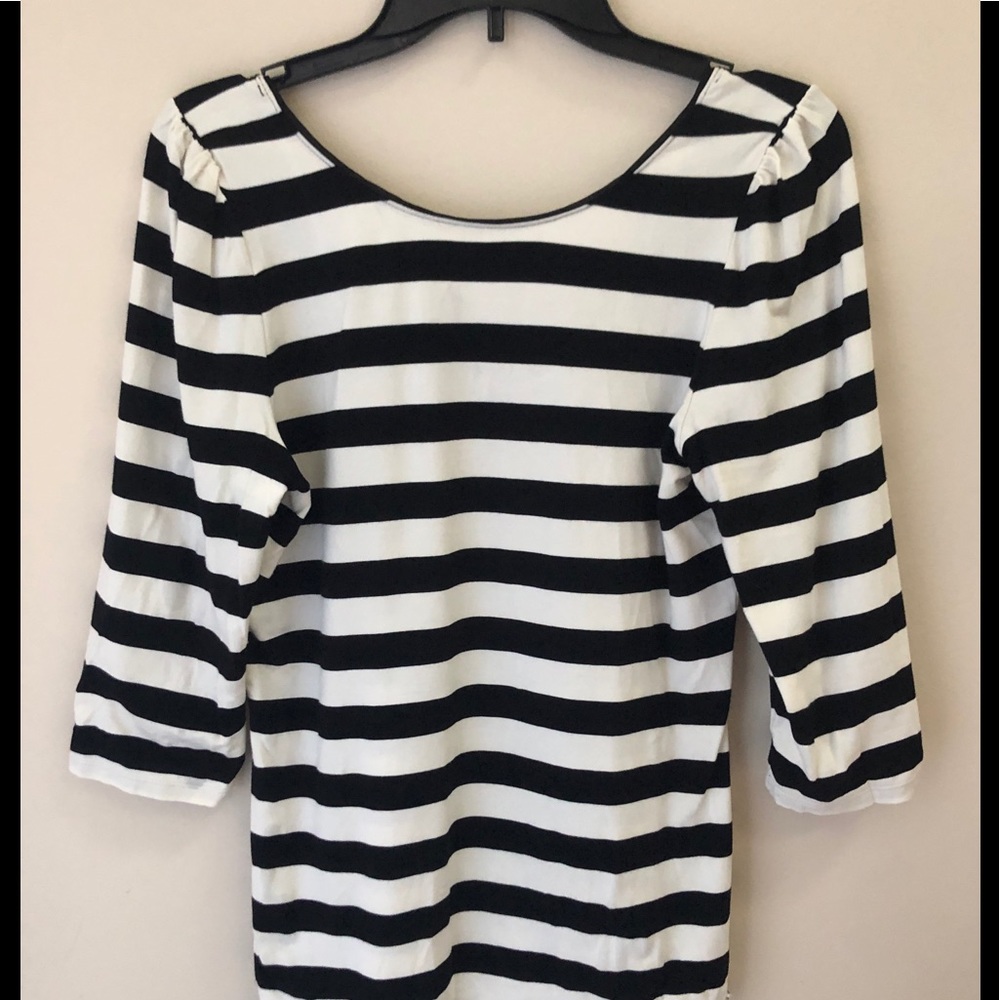 White House Black Market top